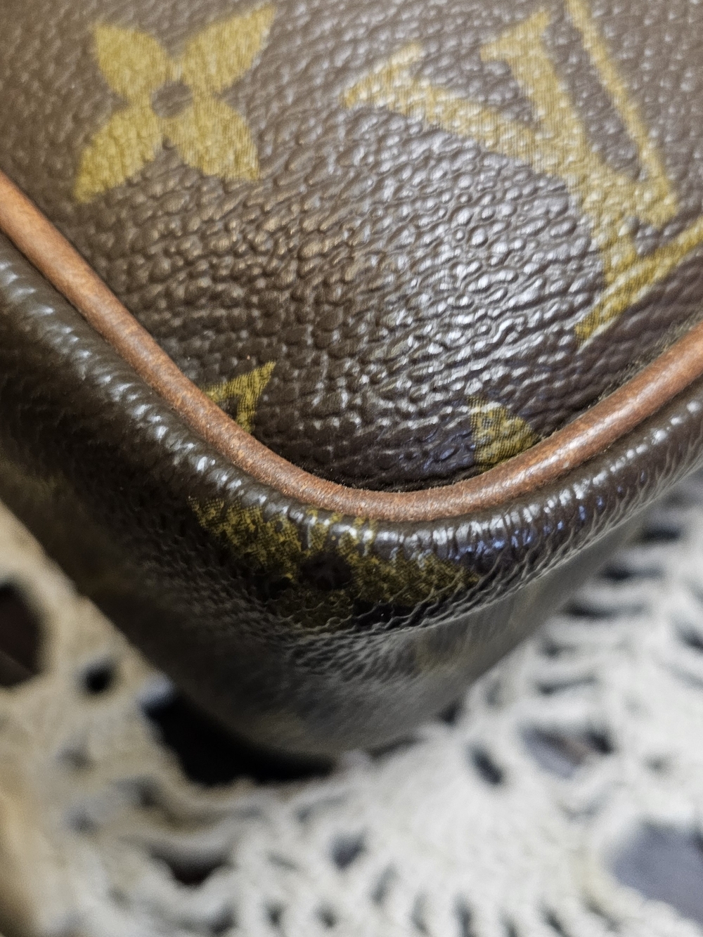 Louis Vuitton Danube Mini Crossbody Bag With COA. - Picture 12 of 16